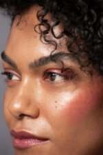 Tint & Glow Mulberry Hue - Image 4