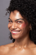 Tint & Glow Mulberry Hue - Image 3