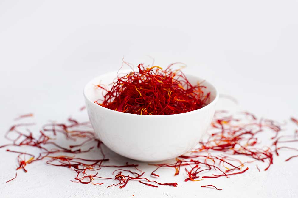saffron pigments