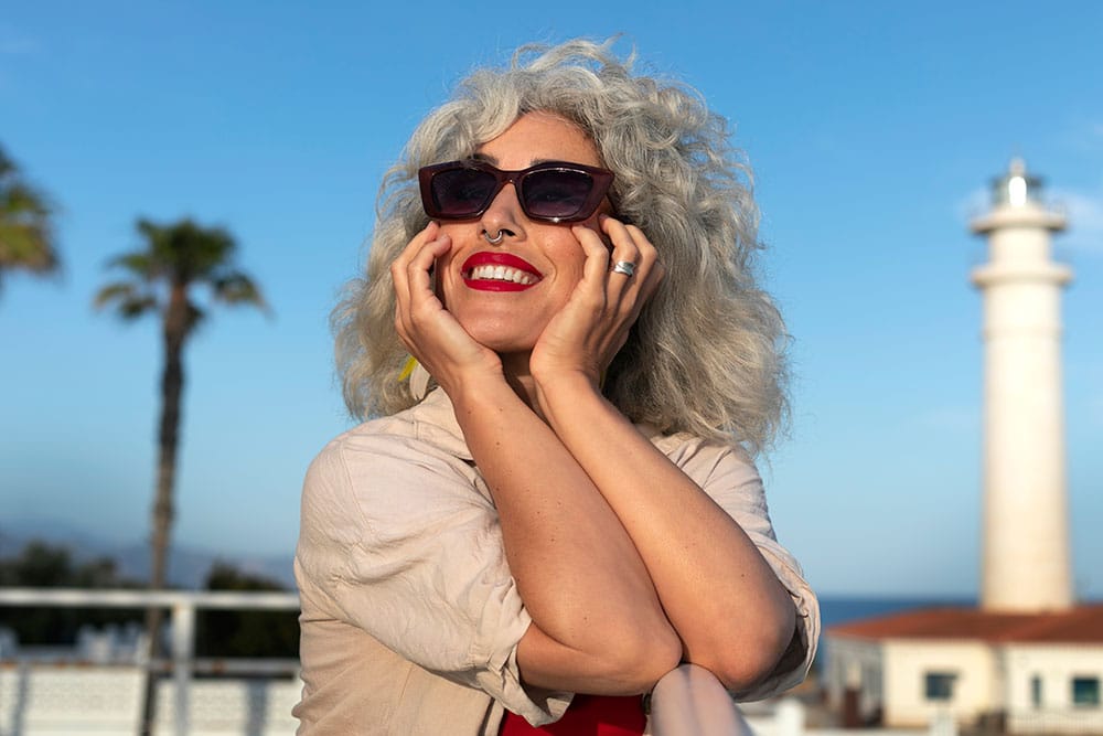 how to avoid summer frizz
